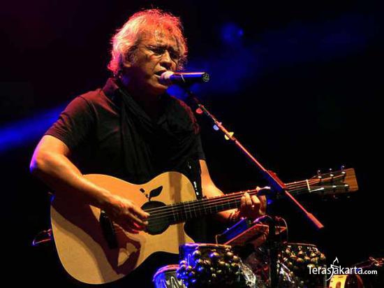 Iwan Fals Iwan Fals